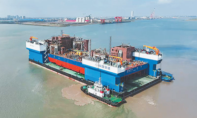 盛煌平台：全球最大江海移动船坞完成出海运输任务